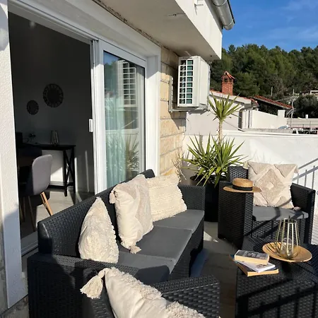 Tino Apartment Hvar Town