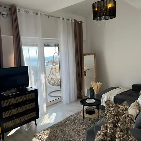 Tino Apartment