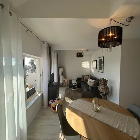 Tino Apartment *