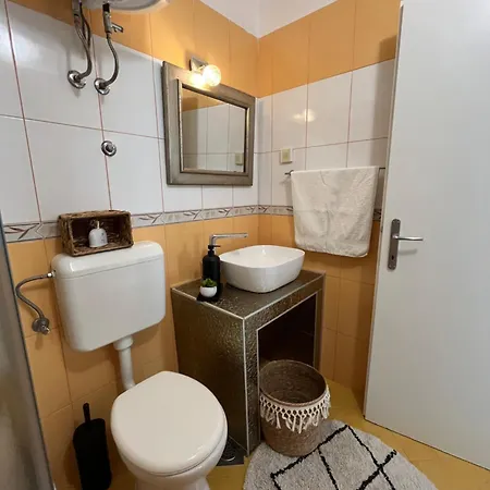 Apartment Tino Hvar Town