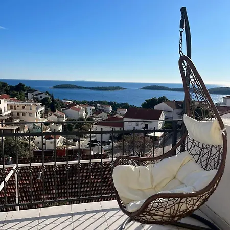 Tino Apartment