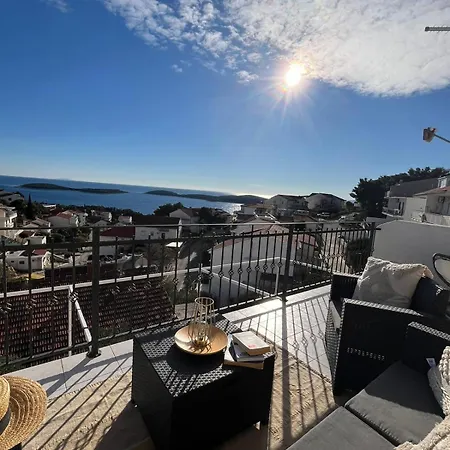 Tino Apartment Hvar Town