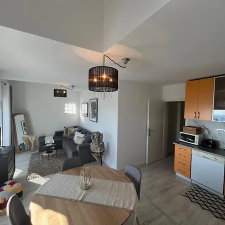 Apartment Tino Hvar Town