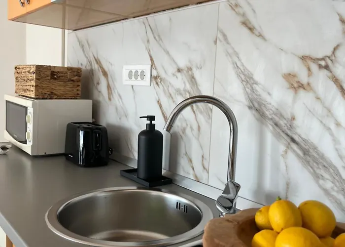 Apartment Tino Hvar Town